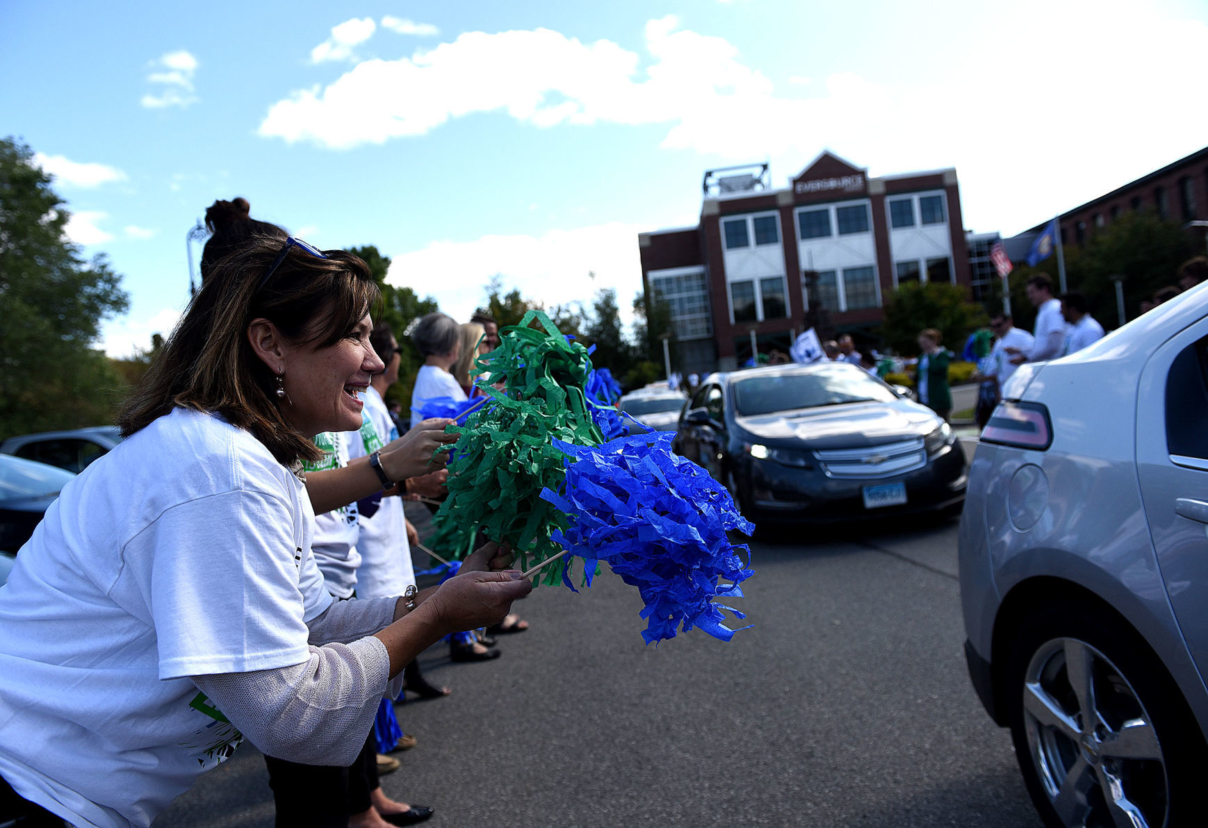 Scene Setter -- Electric car relay
